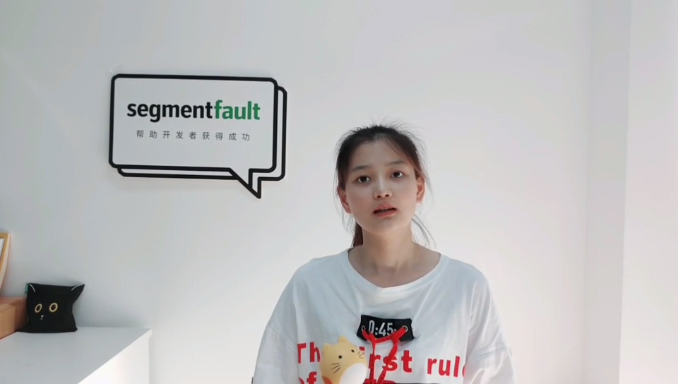 小 i 机器人起诉 Siri 侵权，向苹果索赔 100 亿人民币